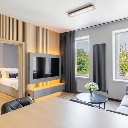 Apartment Sky Home- Piwna Wood -manufaktura, Parking, Dostep Na Kod Lodz